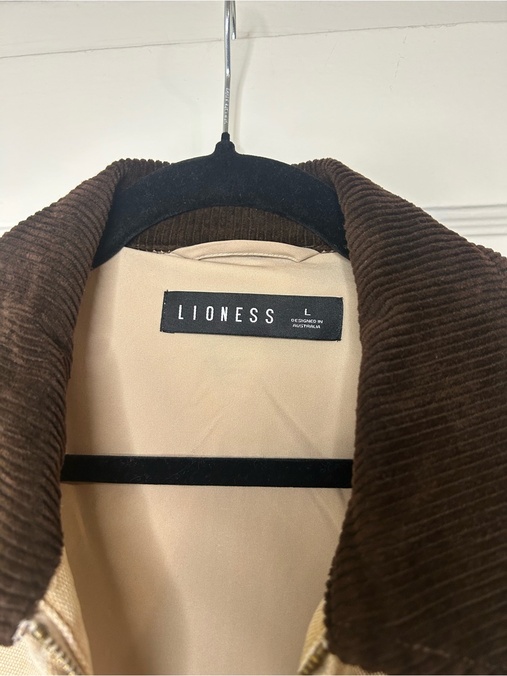 Lioness Workwear Jacket Stone 100% Cotton Utility Buckle Size Large NWOT - Picture 6 of 8